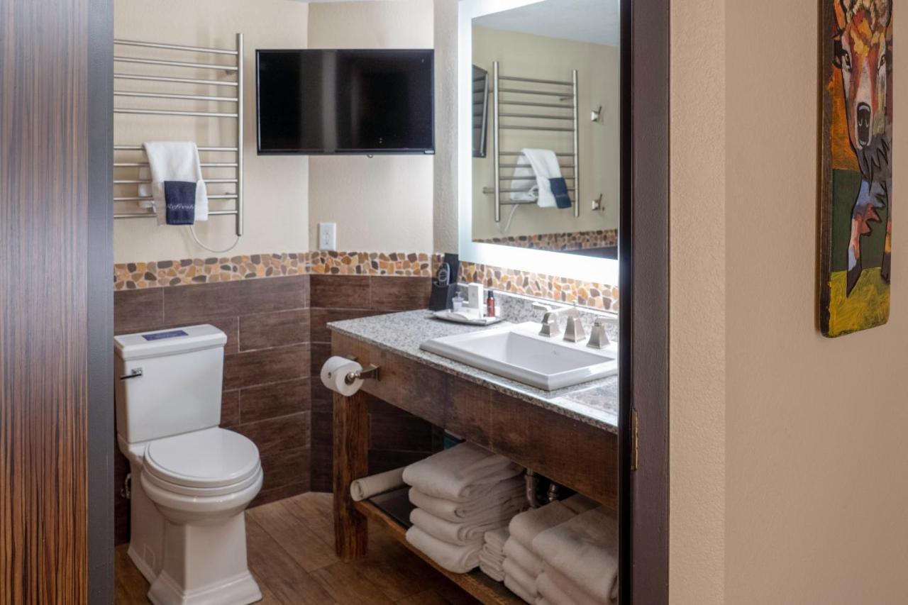 فندق ذا جراند آت جراند كانيون توسايان المظهر الخارجي الصورة A bathroom at the Hotel
