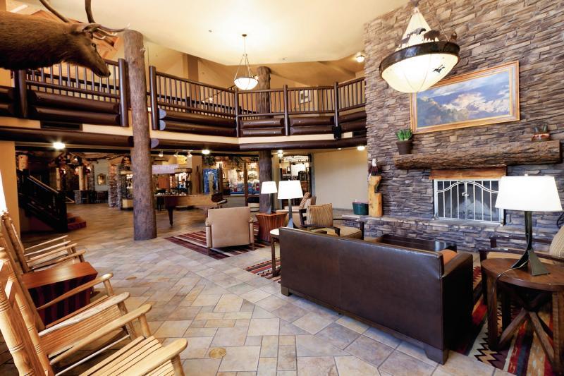 فندق ذا جراند آت جراند كانيون توسايان المظهر الخارجي الصورة The lobby at the Lodge at Whitefish Lake